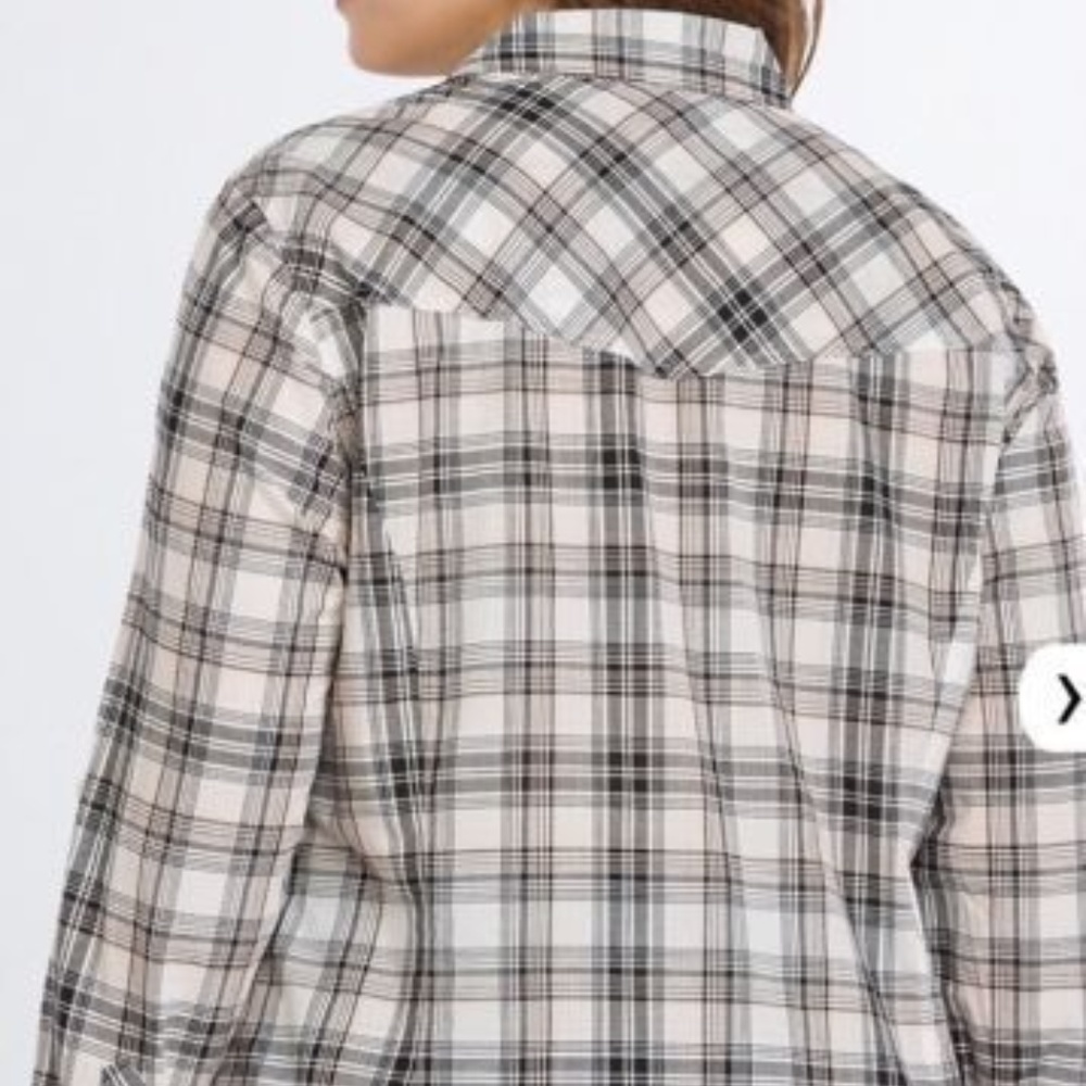 Torrid 0X L Camp Shirt Plaid Top Button Front Top Long Roll Tab Sleeves Pockets - Picture 3 of 4